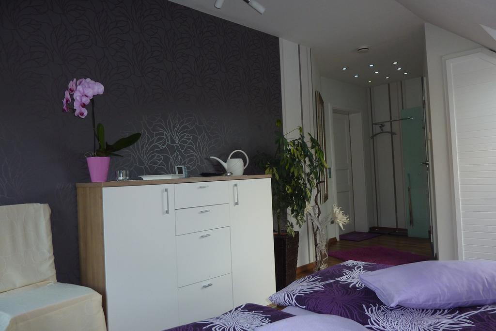 Ferienwohnung Orchidee Бад Мюнстерайфел Стая снимка