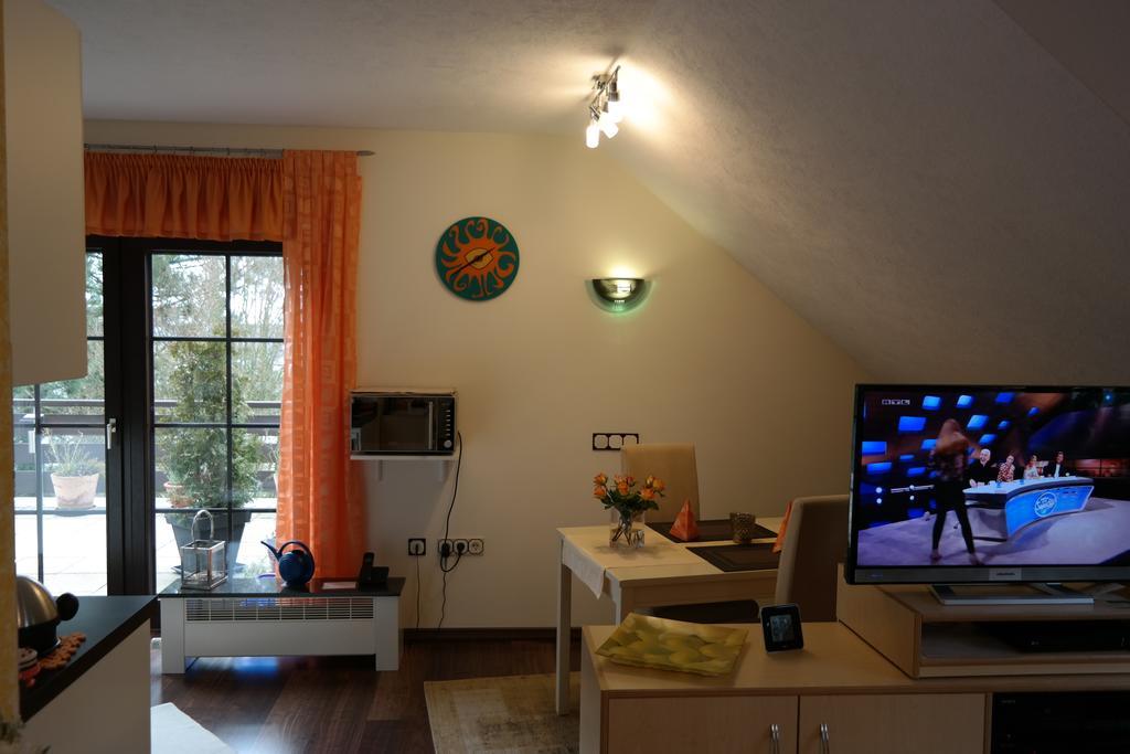 Ferienwohnung Orchidee Бад Мюнстерайфел Екстериор снимка