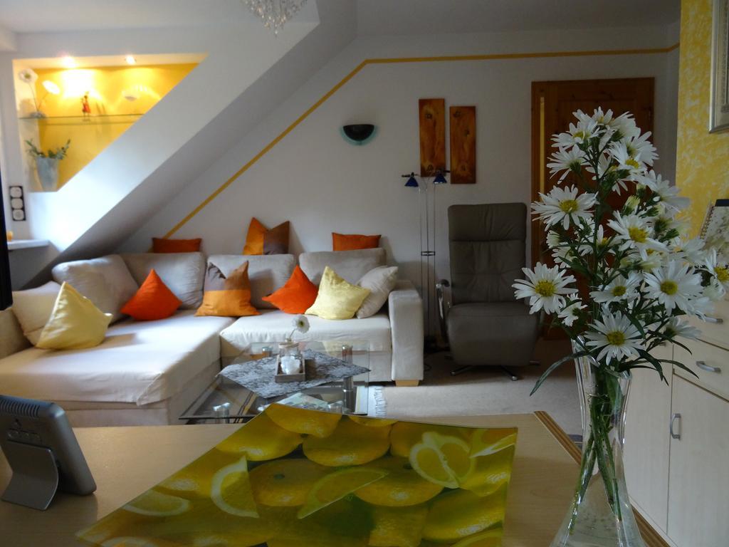 Ferienwohnung Orchidee Бад Мюнстерайфел Екстериор снимка